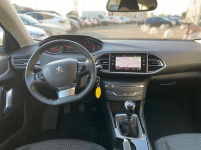 Peugeot 308 BlueHDi 130 S&S GT Line (11)