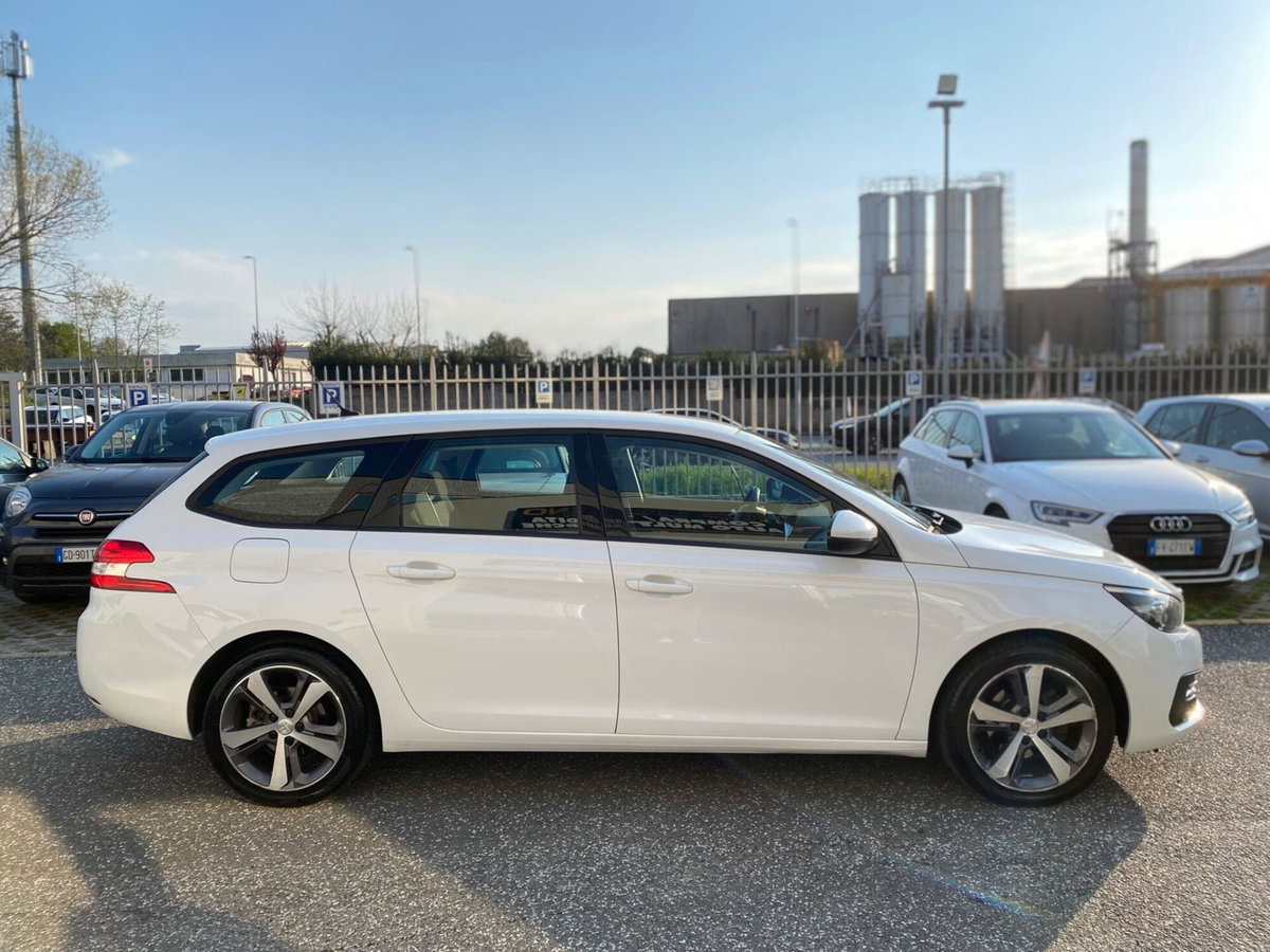 Peugeot 308 BlueHDi 130 S&S GT Line (7)