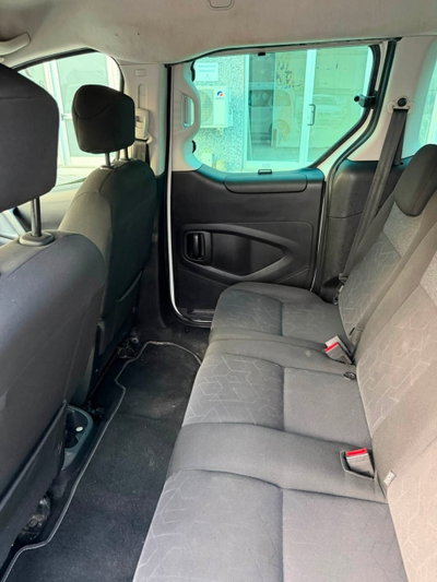 Peugeot Partner BlueHDi 100 ETG6 S&S Active (9)