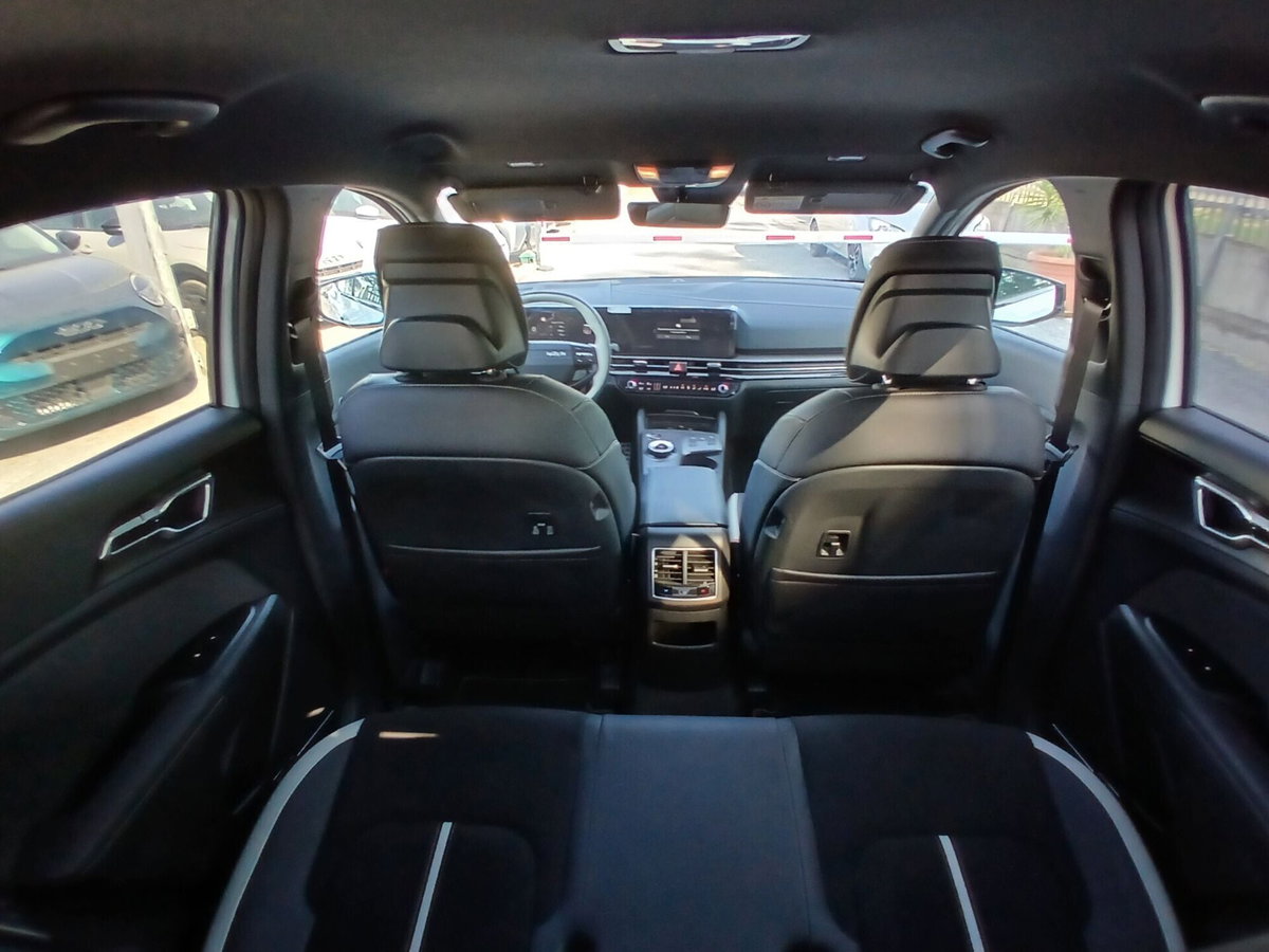 Kia Sportage 1.6 crdi mhev GT-line Plus dct (19)