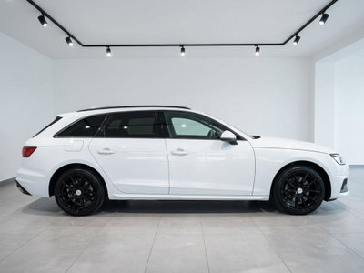 Audi A4 Avant 30 TDI/136 CV S tronic S line edition (4)