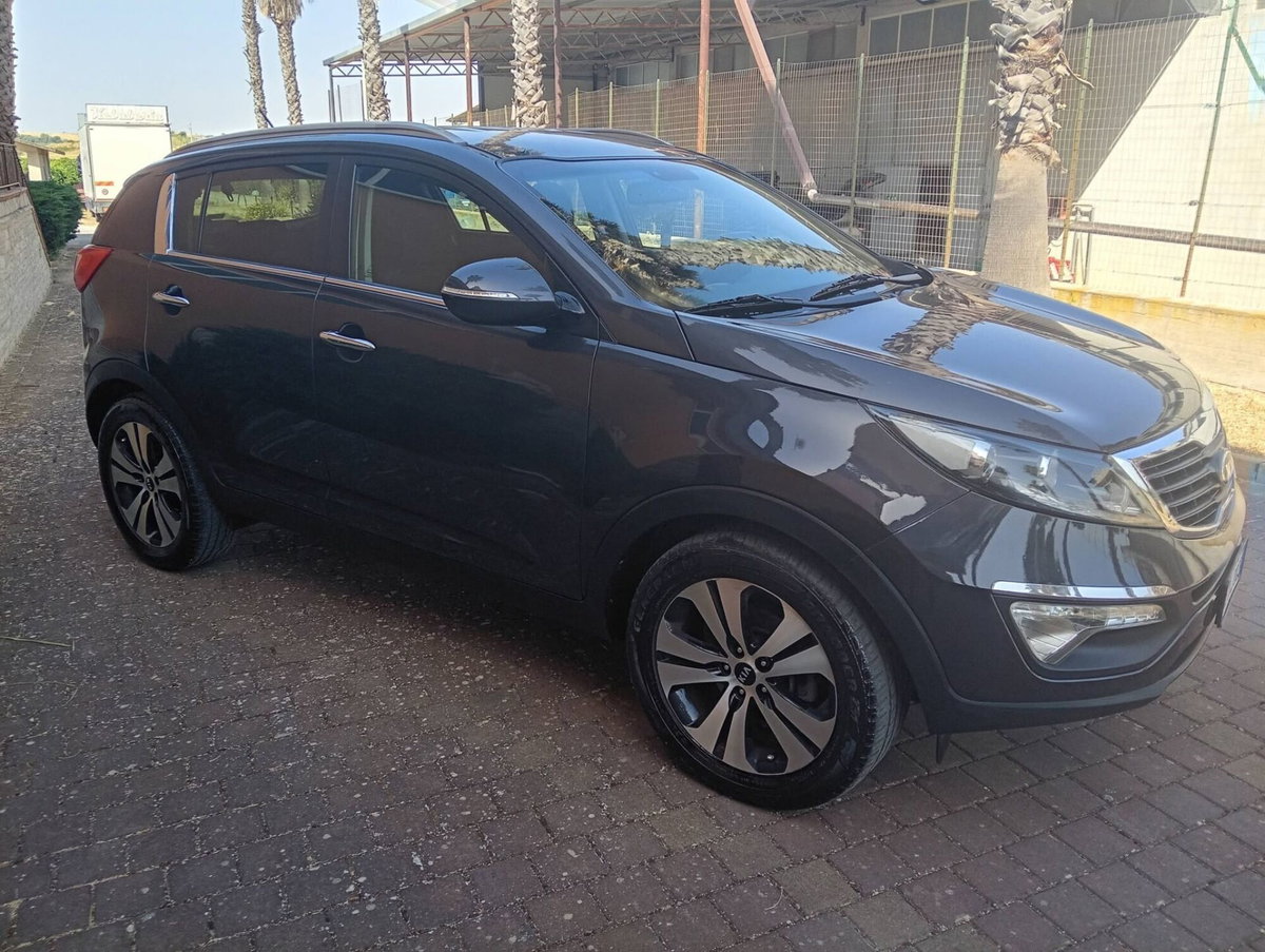 Kia Sportage 1.7 CRDI VGT 2WD Class (2)