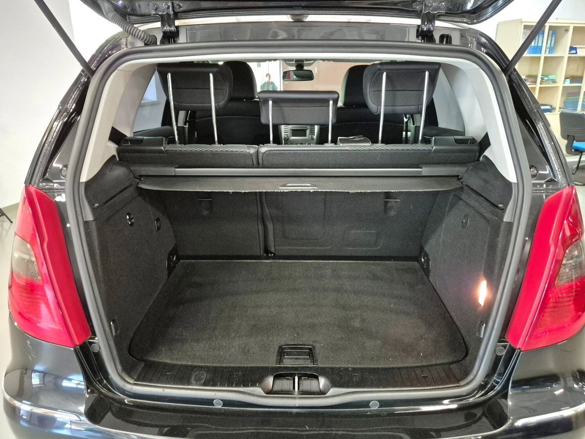 Mercedes-Benz Classe A 160 AUTOMATIC Avantgarde (9)