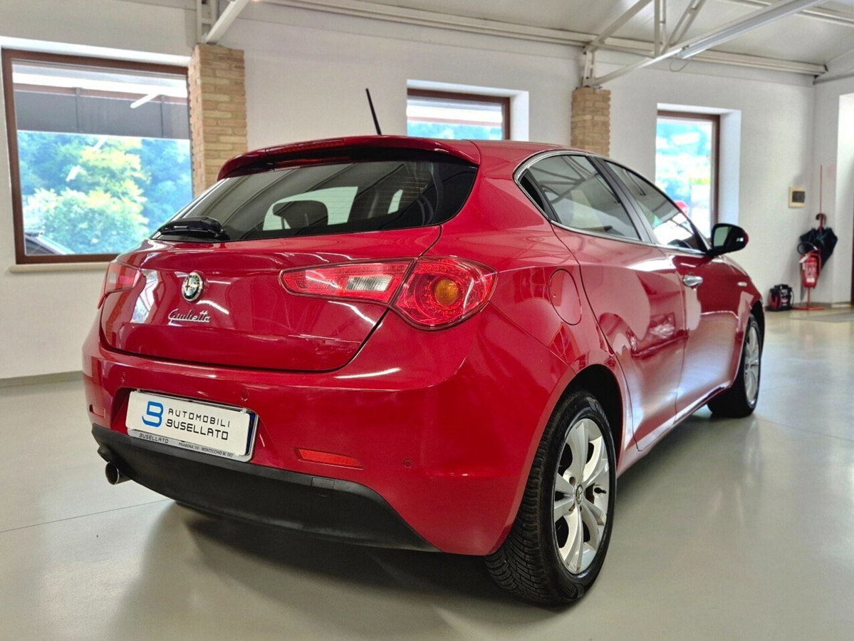 Alfa Romeo Giulietta 1.6 JTDm-2 Progression c/CL (12)