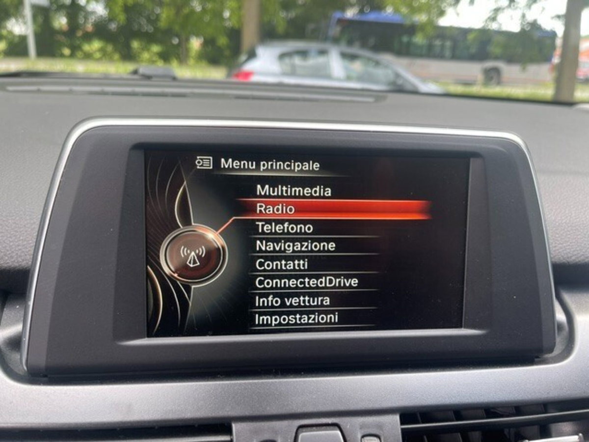 BMW Serie 2 Active Tourer 218i (12)