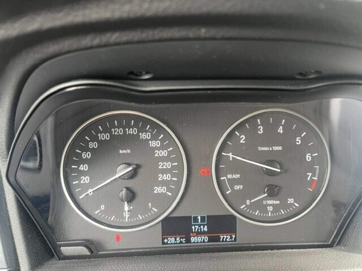 BMW Serie 2 Active Tourer 218i (15)