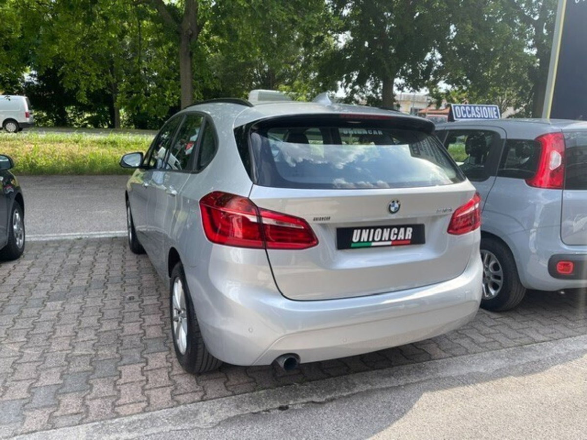 BMW Serie 2 Active Tourer 218i (4)