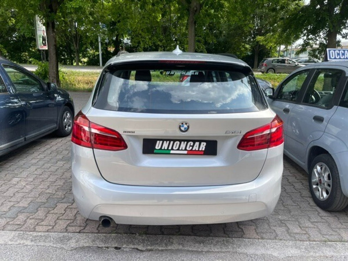 BMW Serie 2 Active Tourer 218i (5)