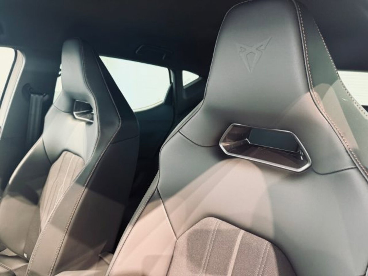 Cupra Leon Leon 1.5 hybrid 150cv dsg (15)