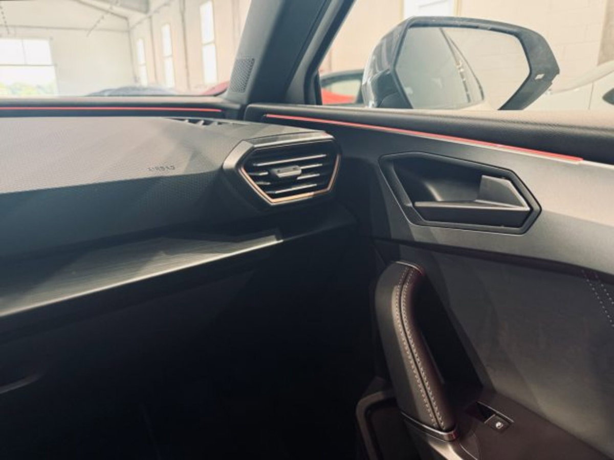 Cupra Leon Leon 1.5 hybrid 150cv dsg (16)