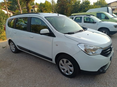 Dacia Lodgy 1.5 dCi 8V 110CV Start&Stop 7 posti Lauréate (5)