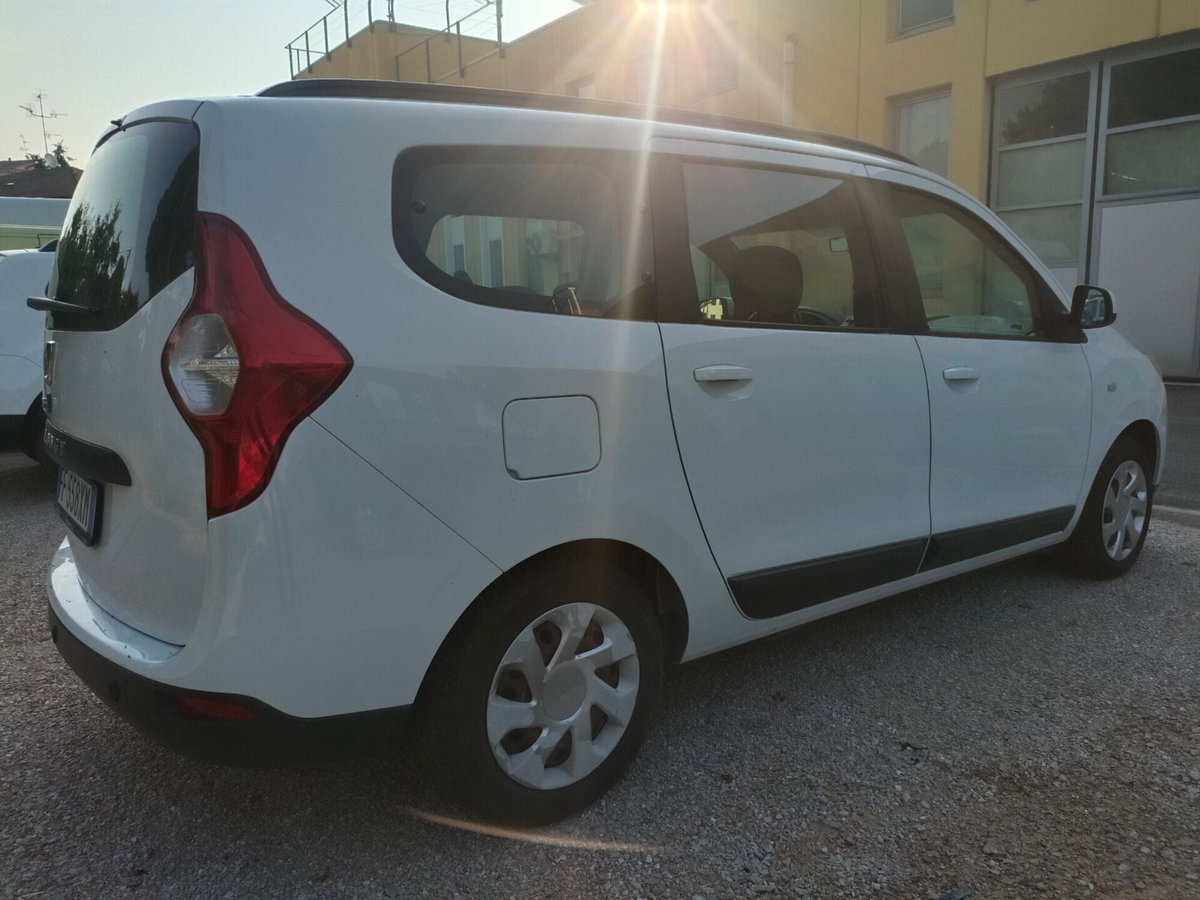 Dacia Lodgy 1.5 dCi 8V 110CV Start&Stop 7 posti Lauréate (6)