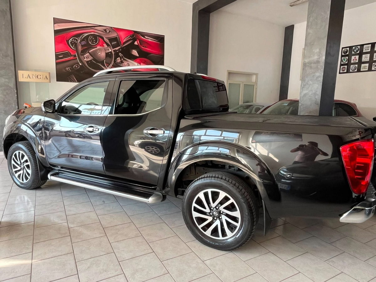 Nissan Navara 2.3 dCi 190 CV 7AT 4WD Double Cab N-Connecta (3)
