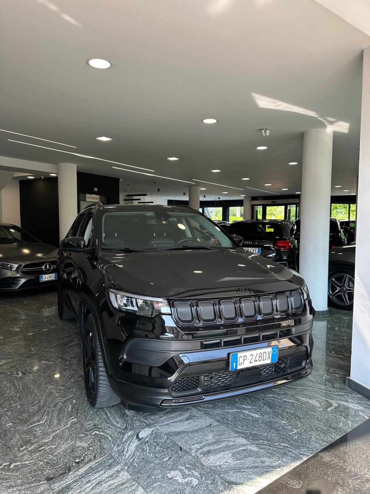 Jeep Compass 1.6 Multijet II 2WD Limited (3)