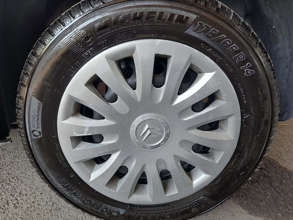 Citroen C3 1.1 airdream Exclusive Style (11)