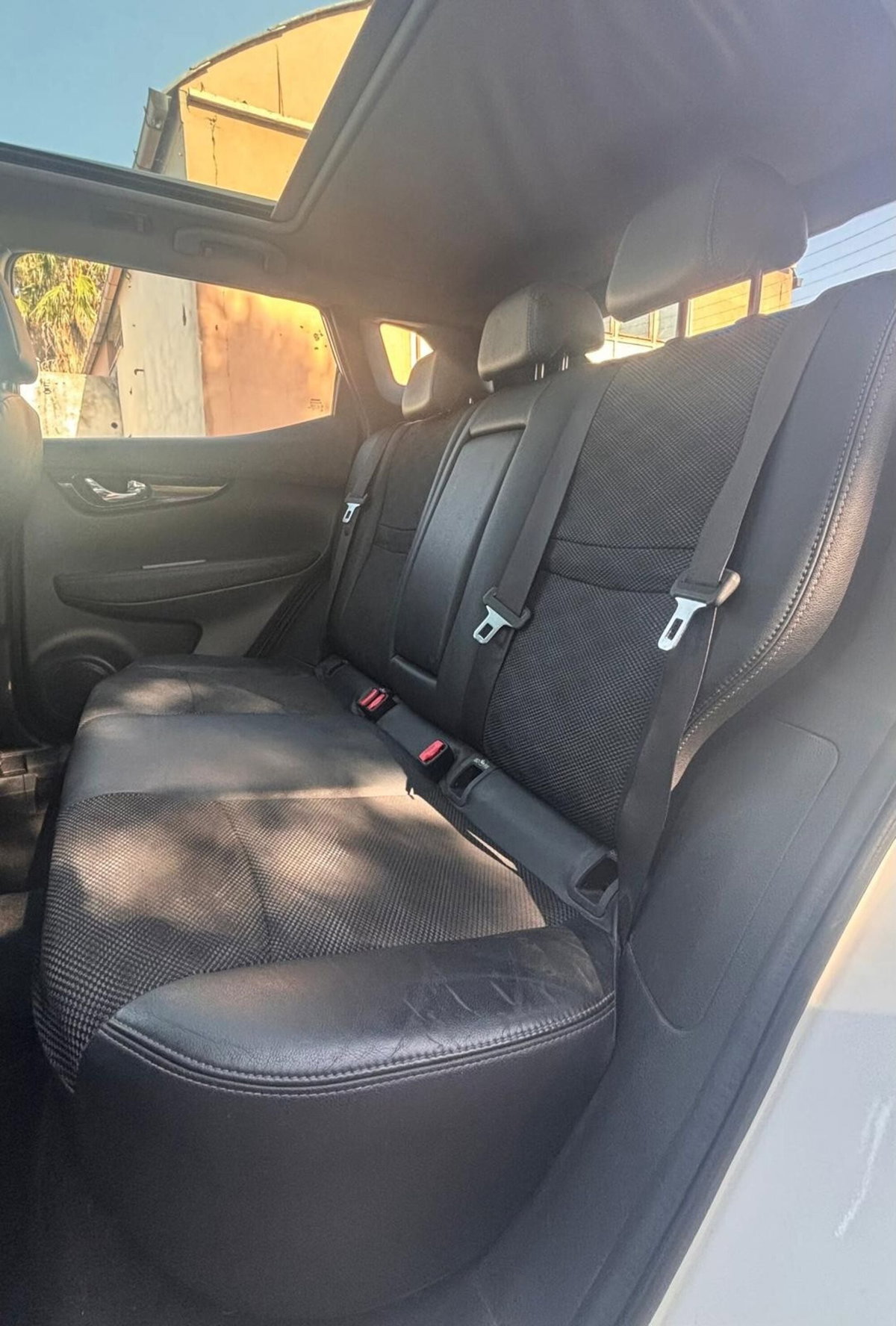 Nissan Qashqai 1.6 dCi 2WD Tekna (10)