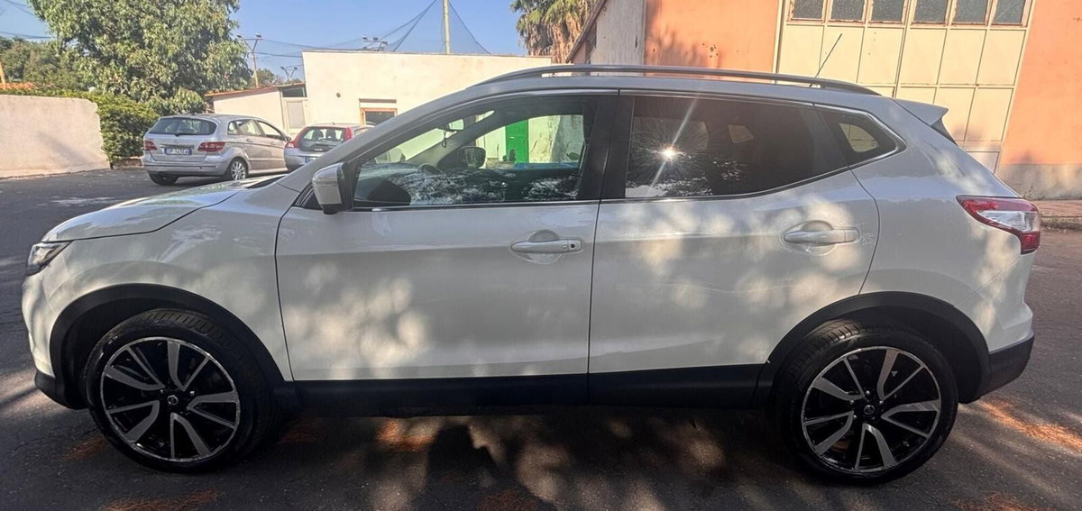 Nissan Qashqai 1.6 dCi 2WD Tekna (7)