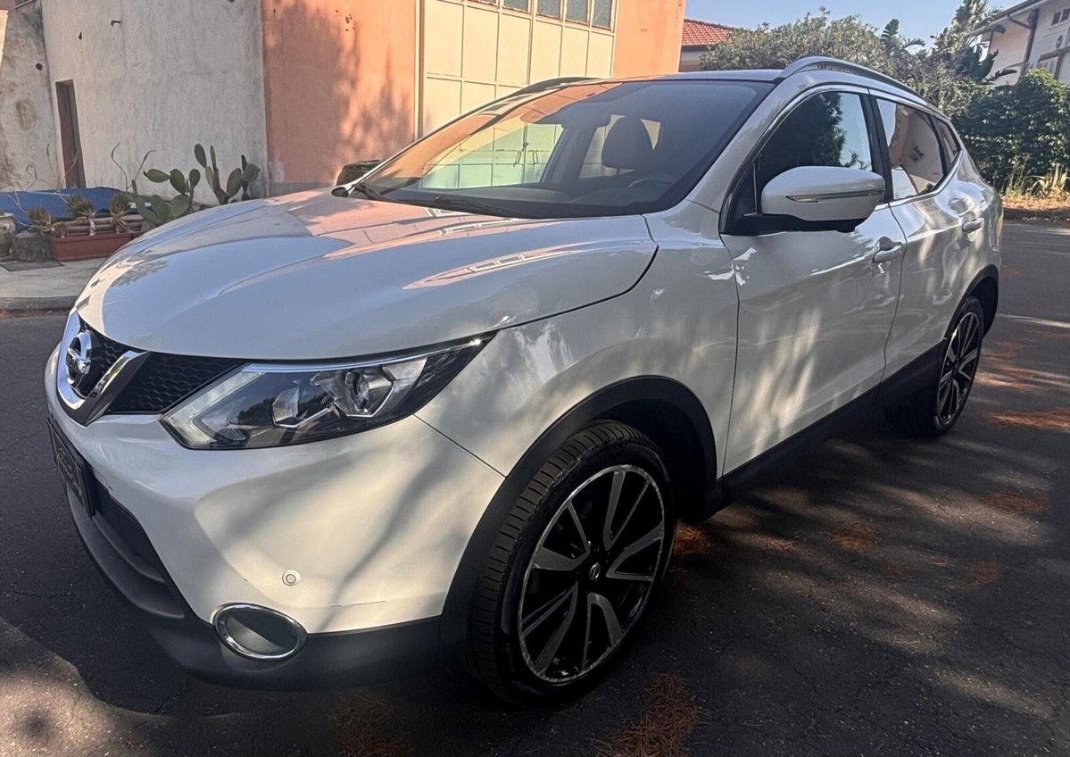 Nissan Qashqai 1.6 dCi 2WD Tekna (8)