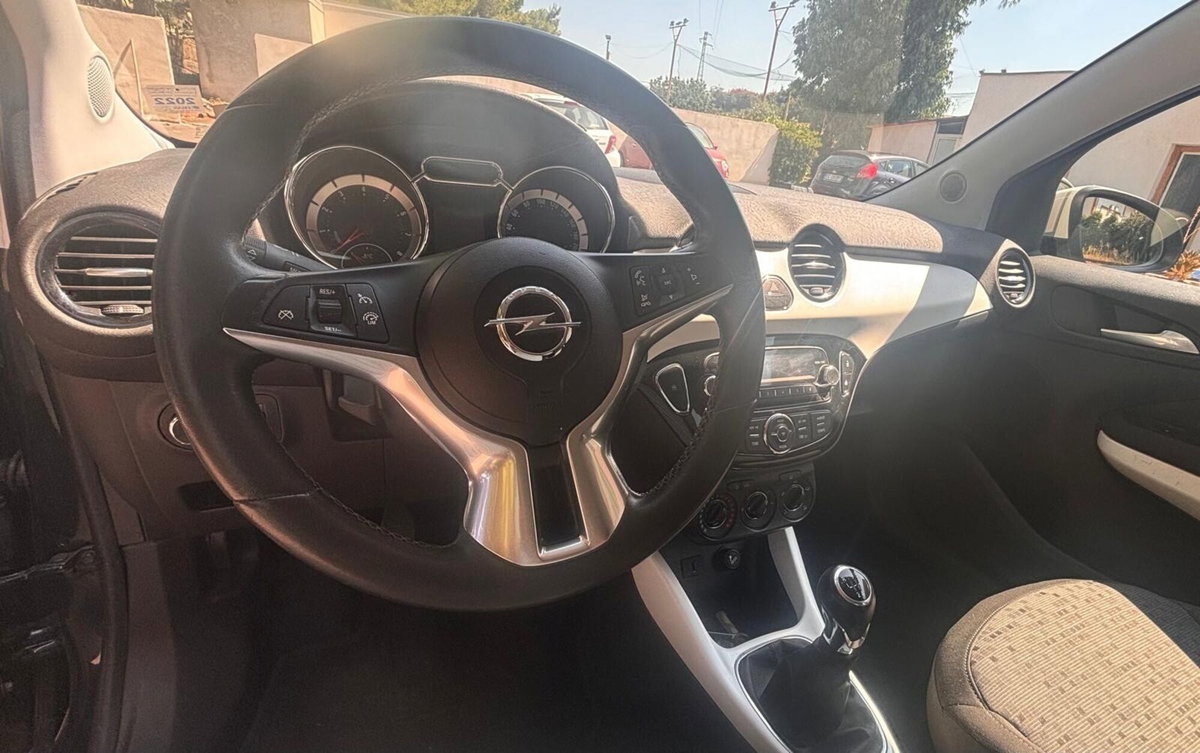 Opel Adam 1.2 70 CV White/Black Link (13)