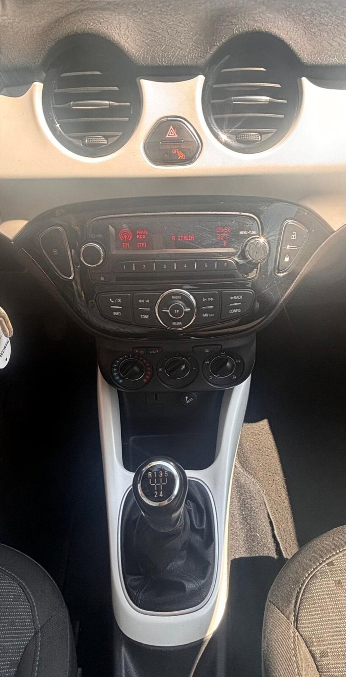 Opel Adam 1.2 70 CV White/Black Link (16)