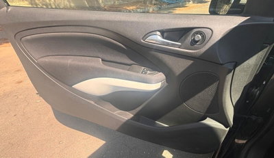 Opel Adam 1.2 70 CV White/Black Link (19)