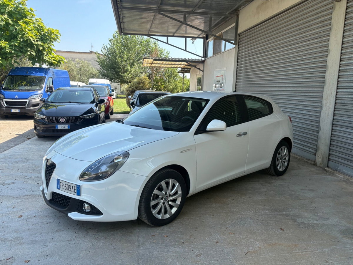 Alfa Romeo Giulietta 1.6 JTDm Business 120cv (2)