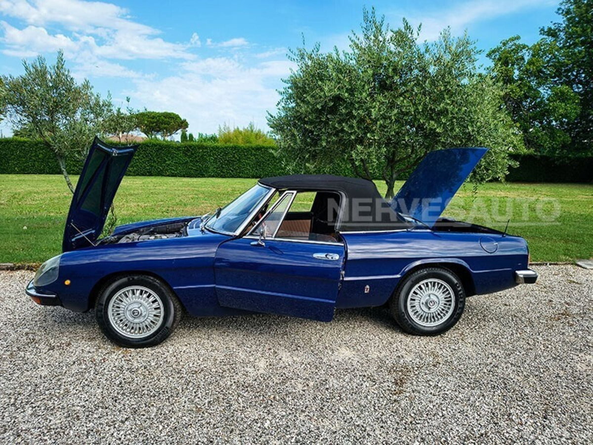 Alfa Romeo Spider 2.0
