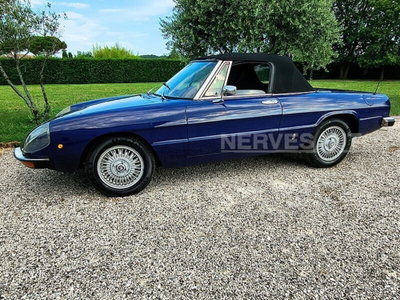 Alfa Romeo Spider 2.0 (4)