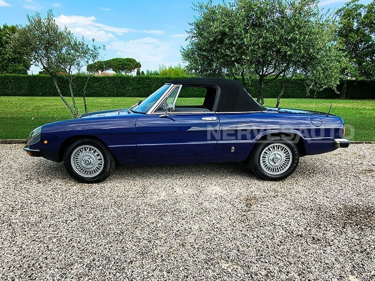 Alfa Romeo Spider 2.0 (8)