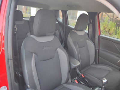 Jeep Renegade 1.6 Mjt 130 CV Limited (10)