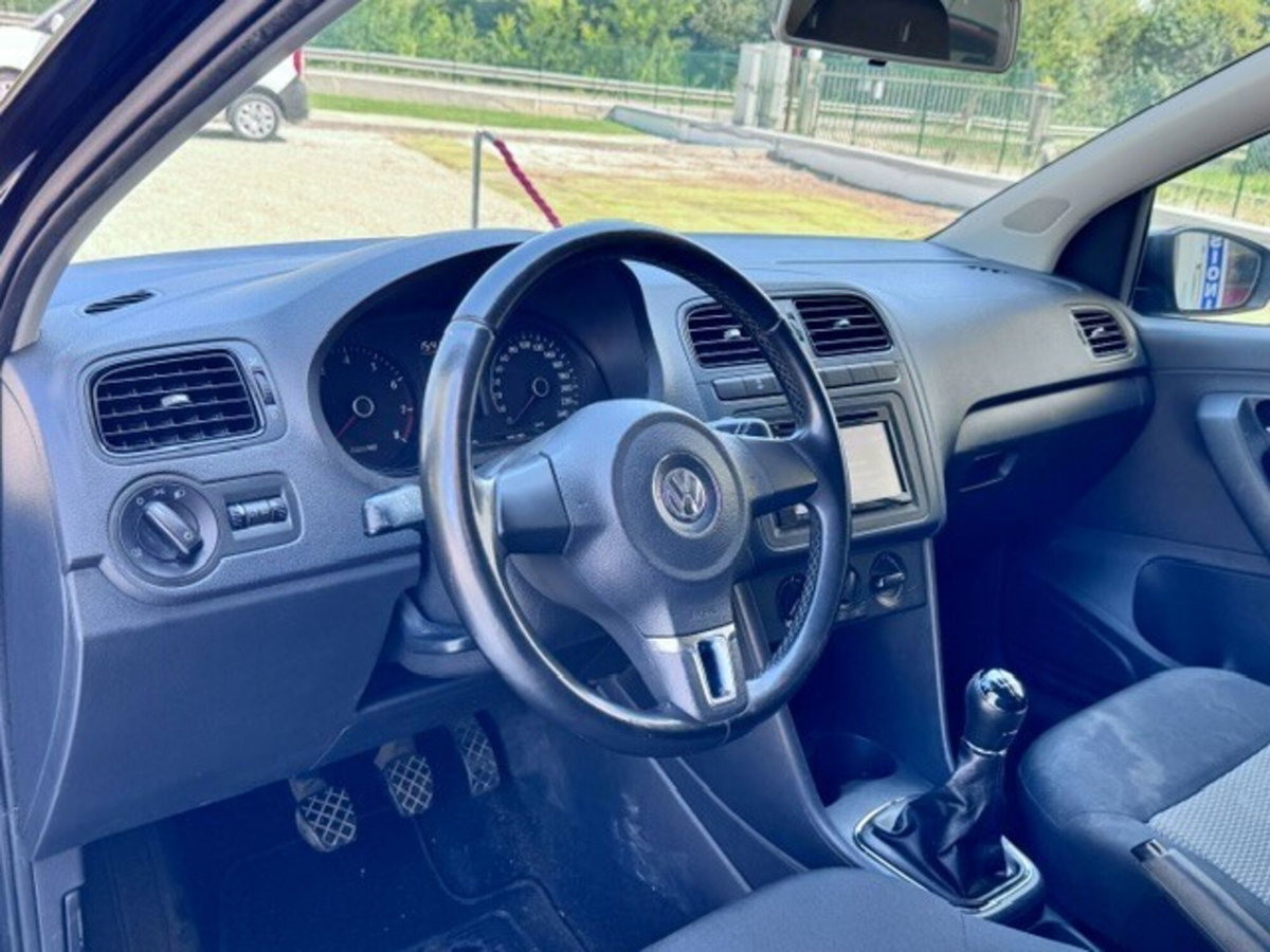 Volkswagen Polo 1.0 MPI 5p. Trendline (10)
