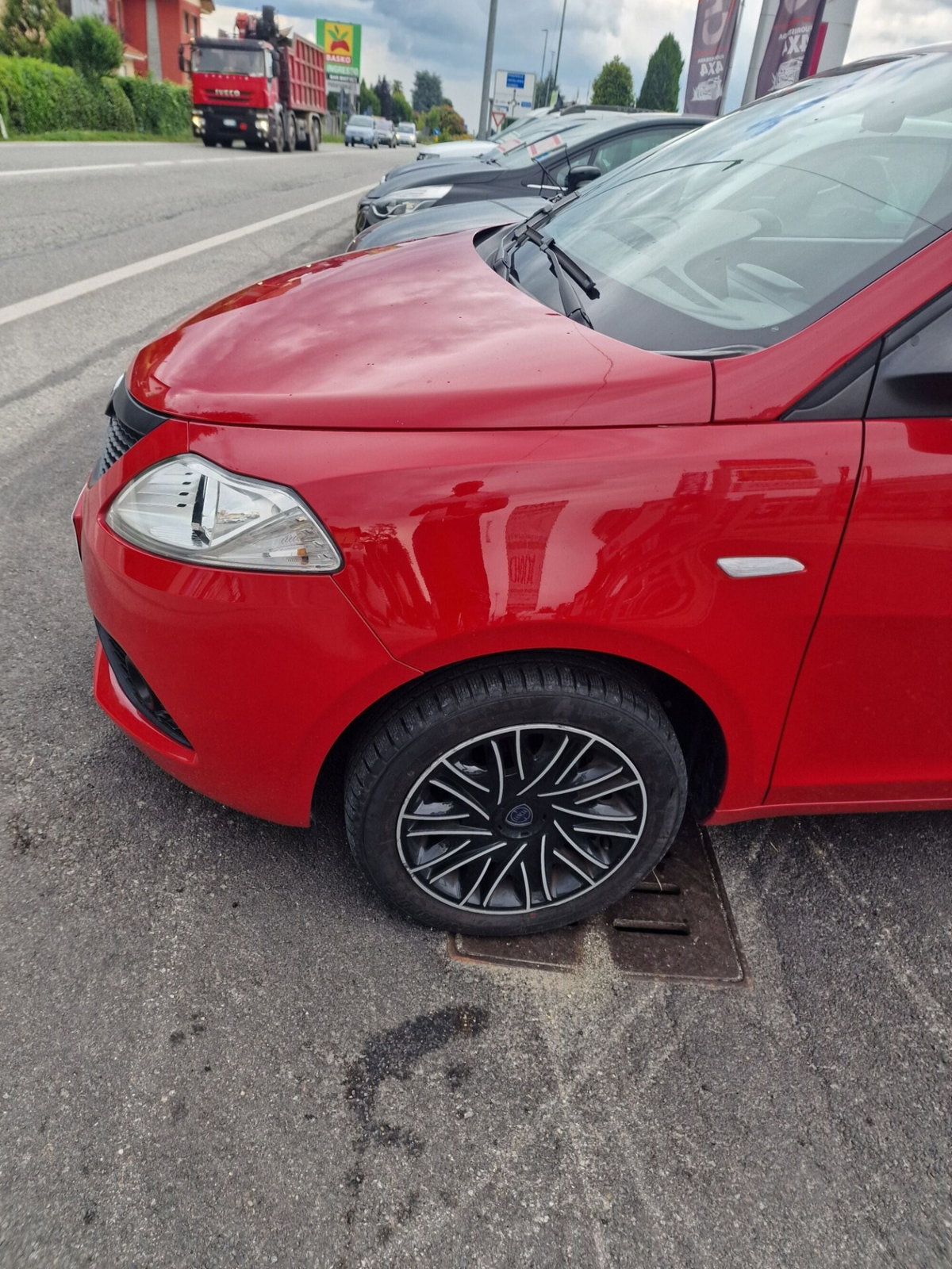 Lancia Ypsilon 1.2 69 CV 5 porte GPL Ecochic Gold (3)