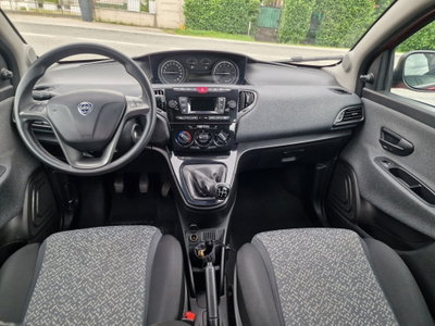 Lancia Ypsilon 1.2 69 CV 5 porte GPL Ecochic Gold (5)
