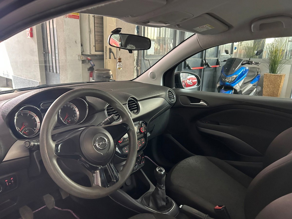 Opel Adam 1.2 70 CV (6)