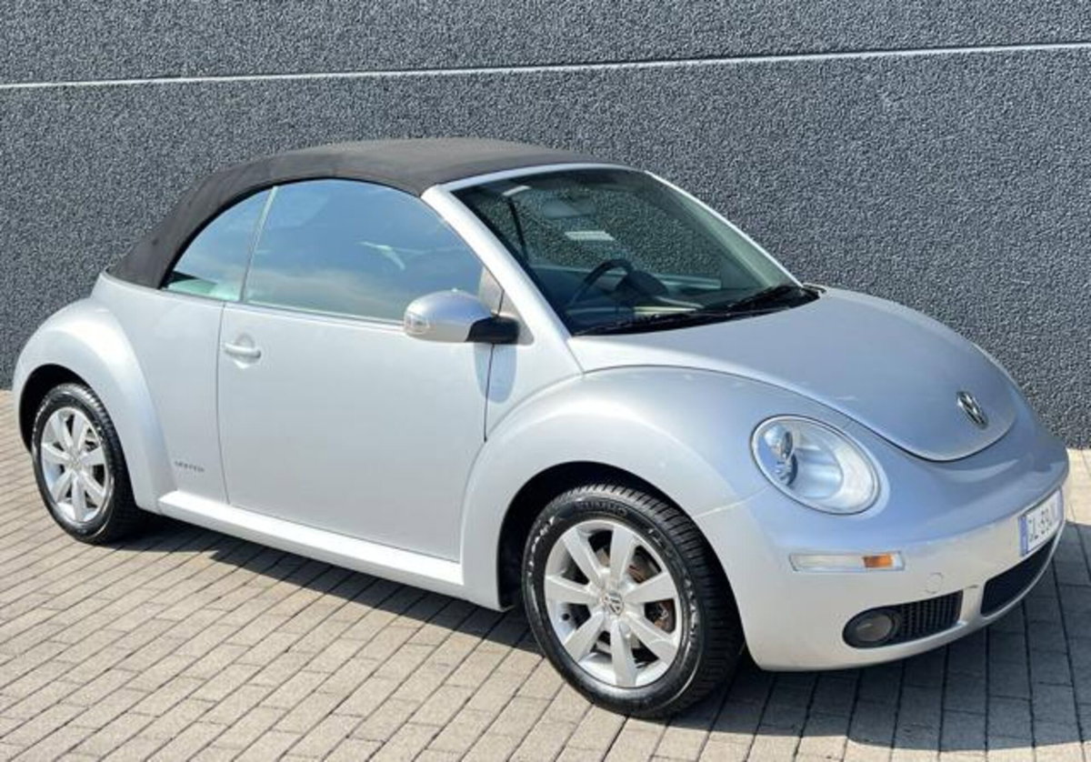 Volkswagen New Beetle Cabrio 16V (11)
