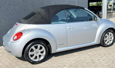Volkswagen New Beetle Cabrio 16V (14)