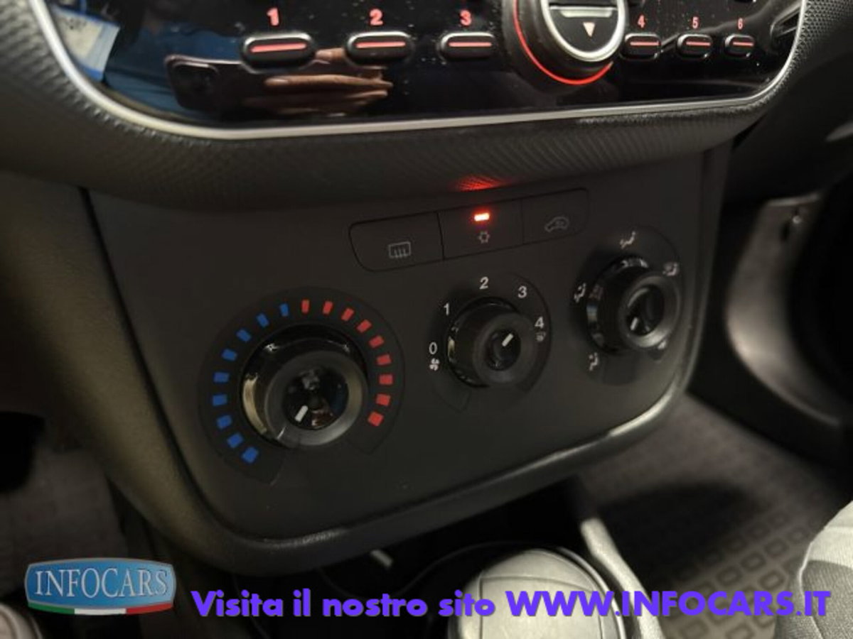 Fiat Punto 1.3 MJT II S&S 95 CV 5 porte Street (14)
