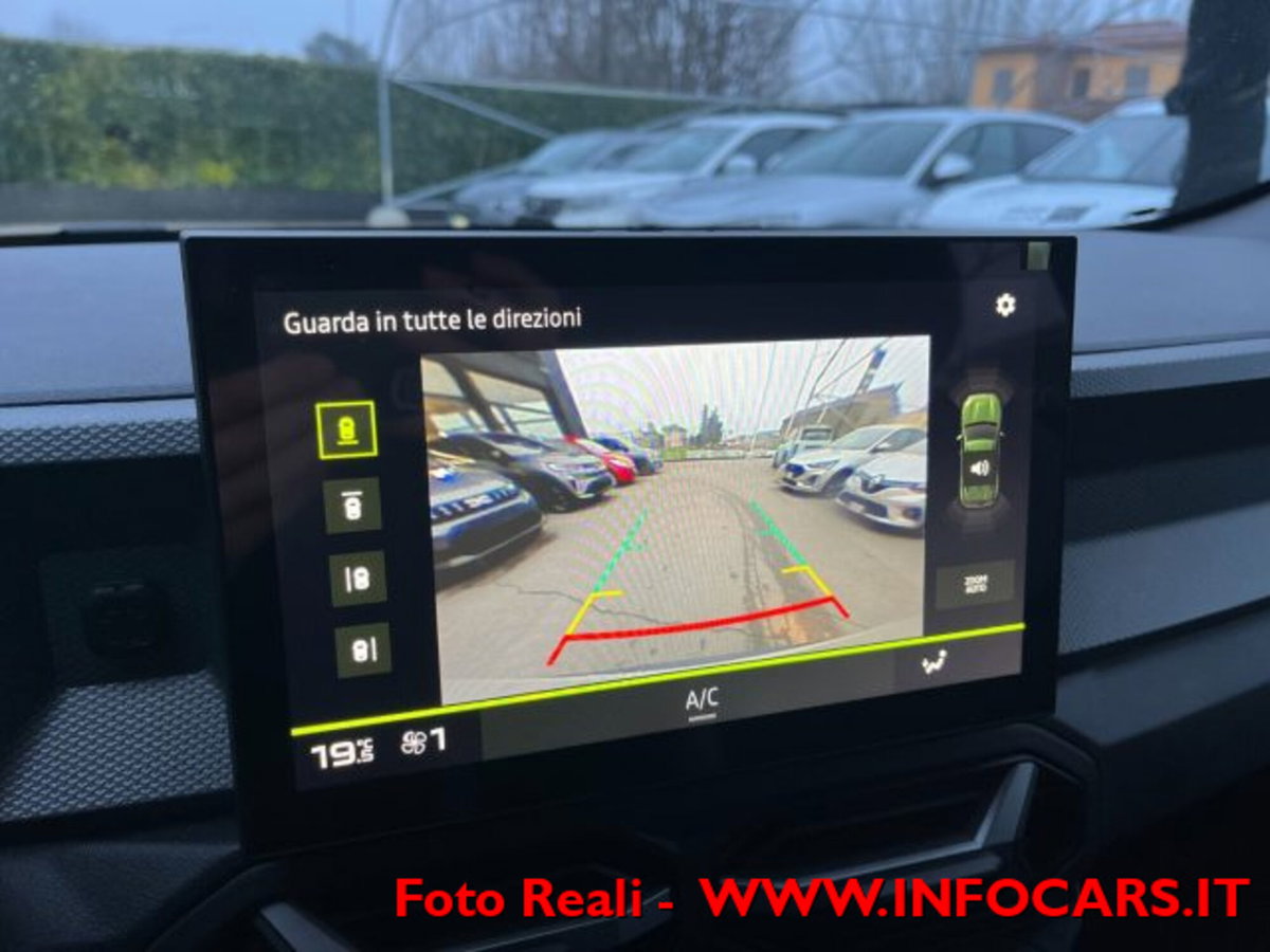 Dacia Duster Van van III 1.8 hybrid 155cv Journey Qstomize (17)