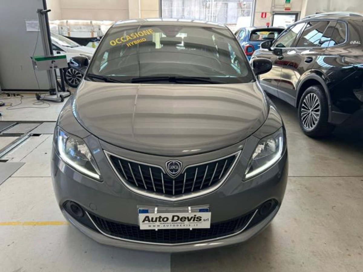 Lancia Ypsilon 1.0 FireFly 5 porte S&S Hybrid Gold Plus (3)