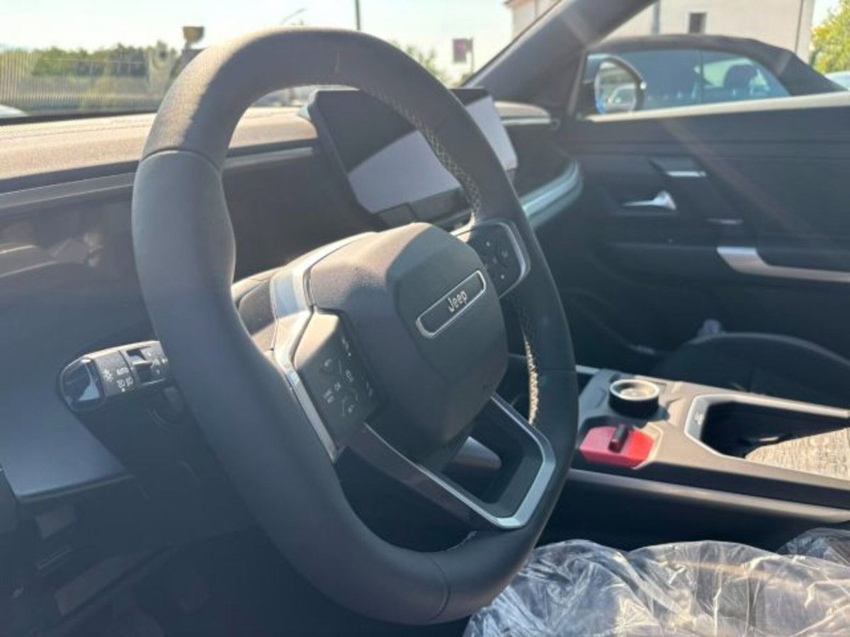 Jeep Compass 1.2 turbo e-hybrid mhev First Edition fwd 145cv edct6 (9)
