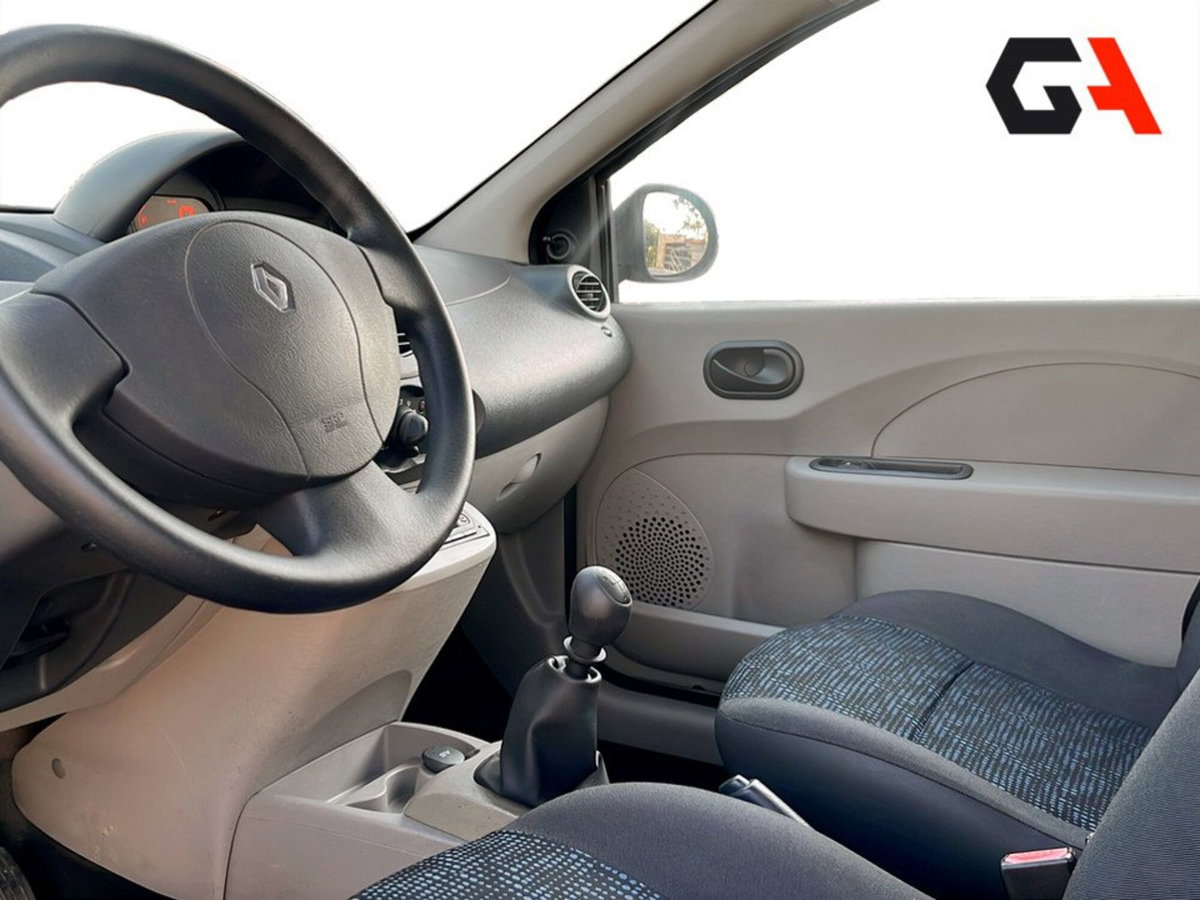 Renault Twingo 1.2 8V Dynamique (9)