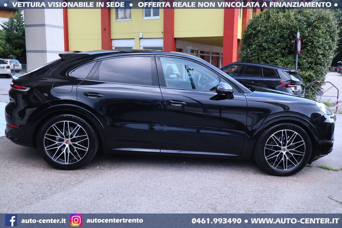 Porsche Cayenne Coupé 3.0 e-hybrid Black Edition tiptronic (5)