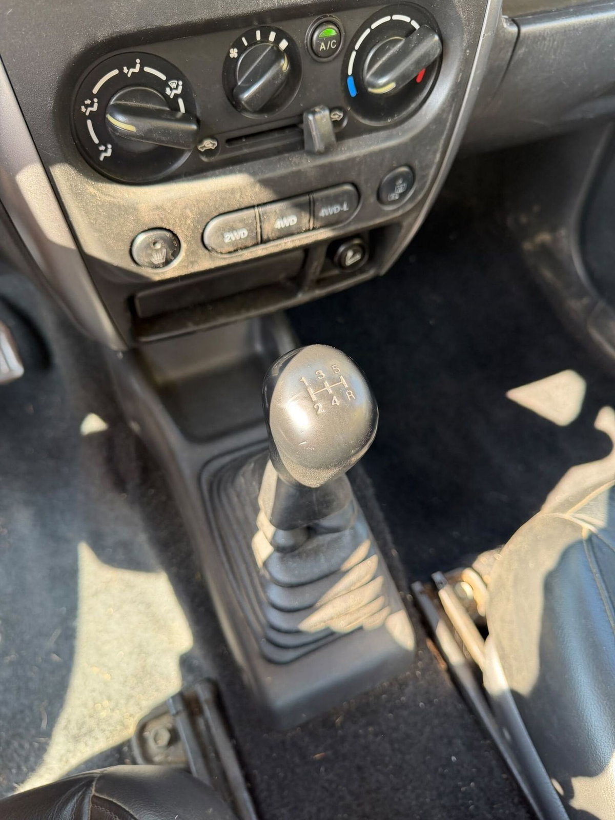 Suzuki Jimny 1.3i 16V cat Cabrio 4WD JLX (12)