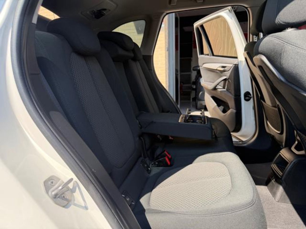 BMW X1 sDrive16d Sport (7)