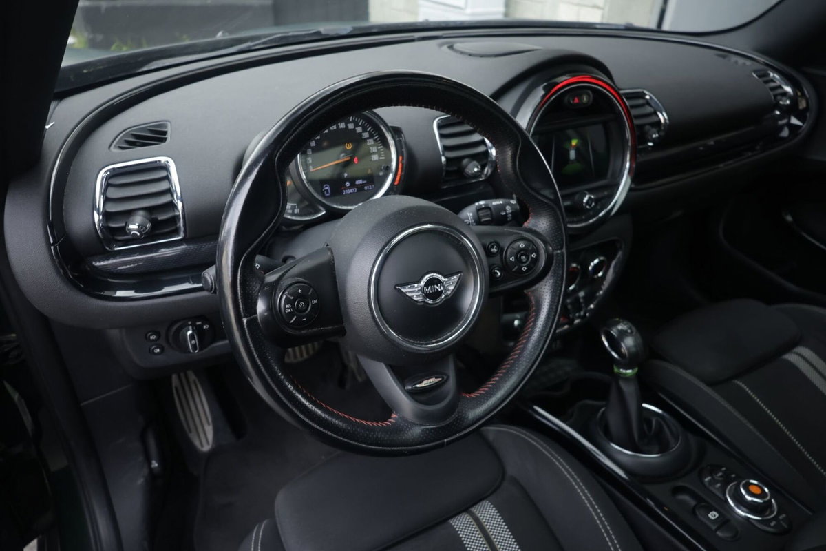 MINI Mini Clubman 2.0 Cooper D Untold Clubman (14)