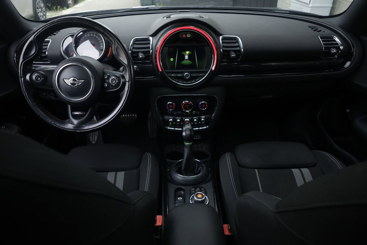 MINI Mini Clubman 2.0 Cooper D Untold Clubman (2)