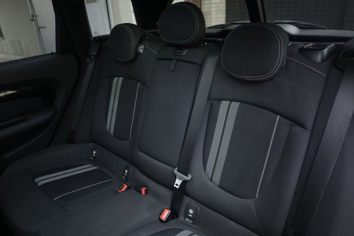 MINI Mini Clubman 2.0 Cooper D Untold Clubman (3)