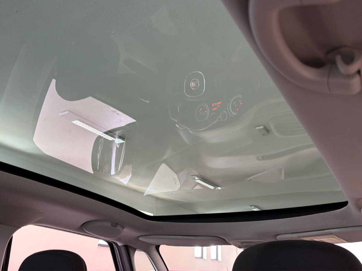 Fiat 500L 1.4 T-Jet 120 CV GPL Lounge (14)