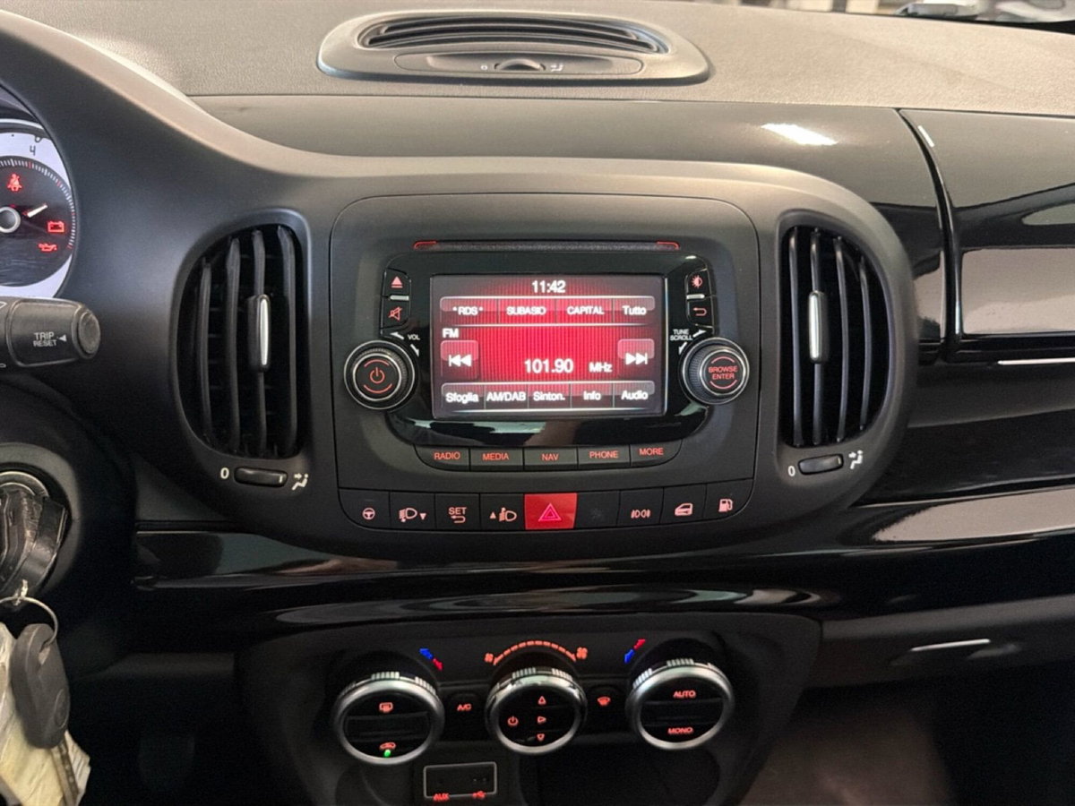 Fiat 500L 1.4 T-Jet 120 CV GPL Lounge (9)