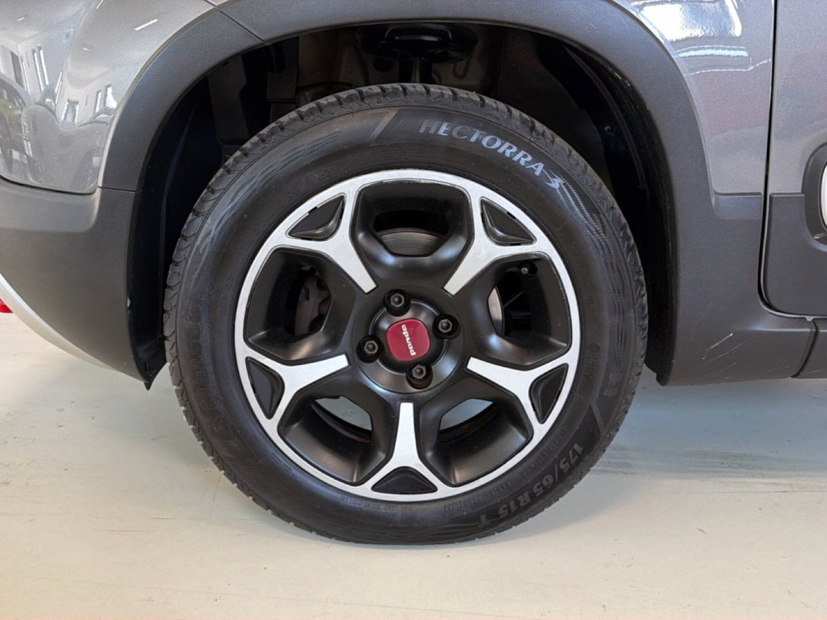 Fiat Panda 1.0 FireFly S&S Hybrid City Cross (5)